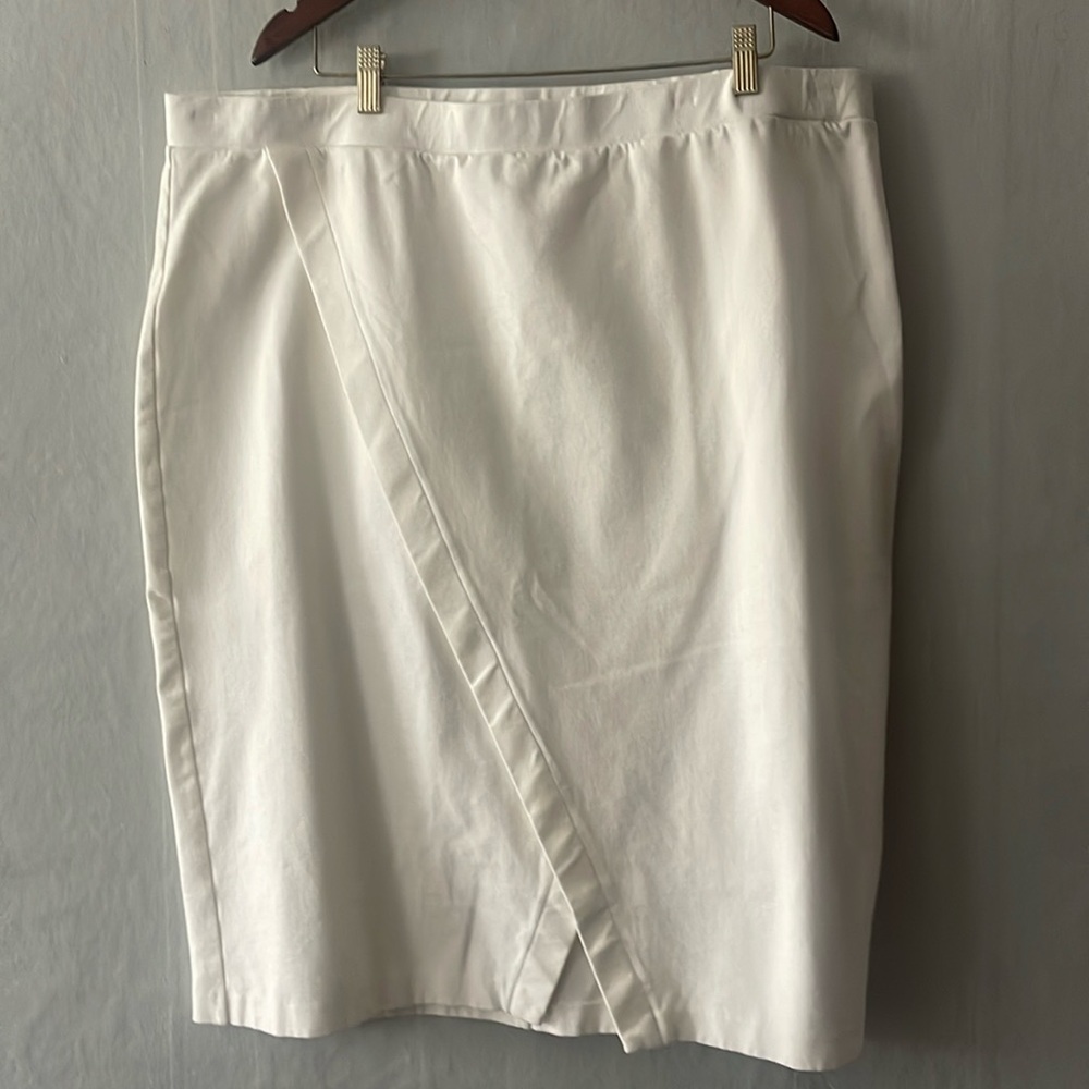 Eloquii Ponte Knit Skirt, Size 22 - worn once